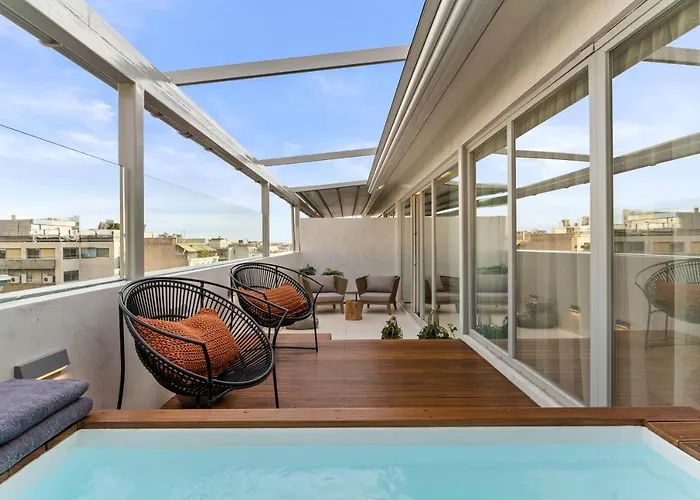 Acron Suites & Apartments